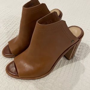 Gianni Bini Leather Peep Toe Heeled Mules